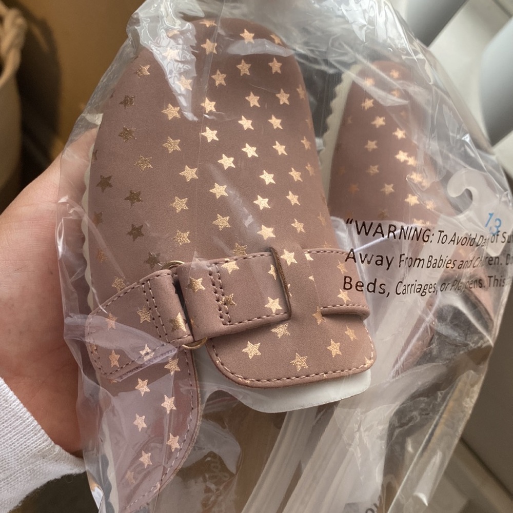 NWT Cat & jack girls slip ons size 13 - Picture 4 of 9